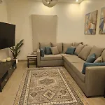 شقة مودرن قريبة من المطار