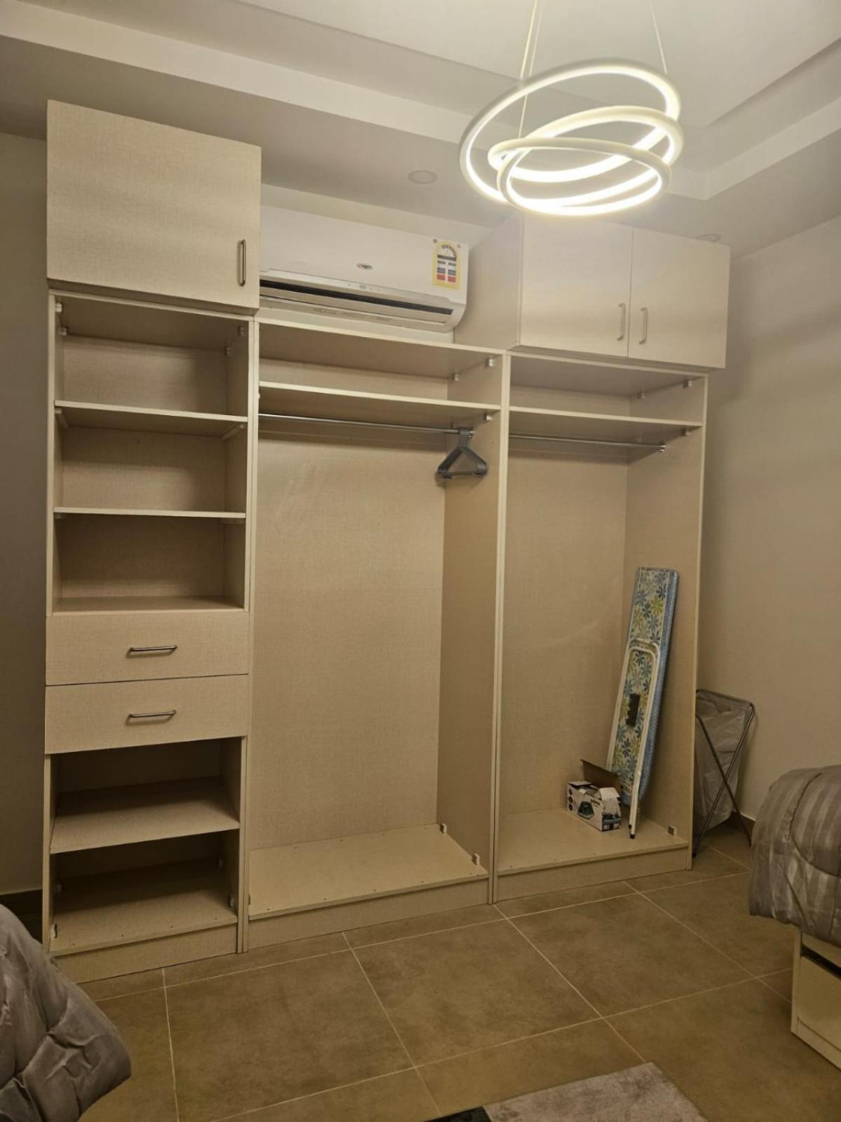 مودرن قريبة من المطار Apartment Jeddah